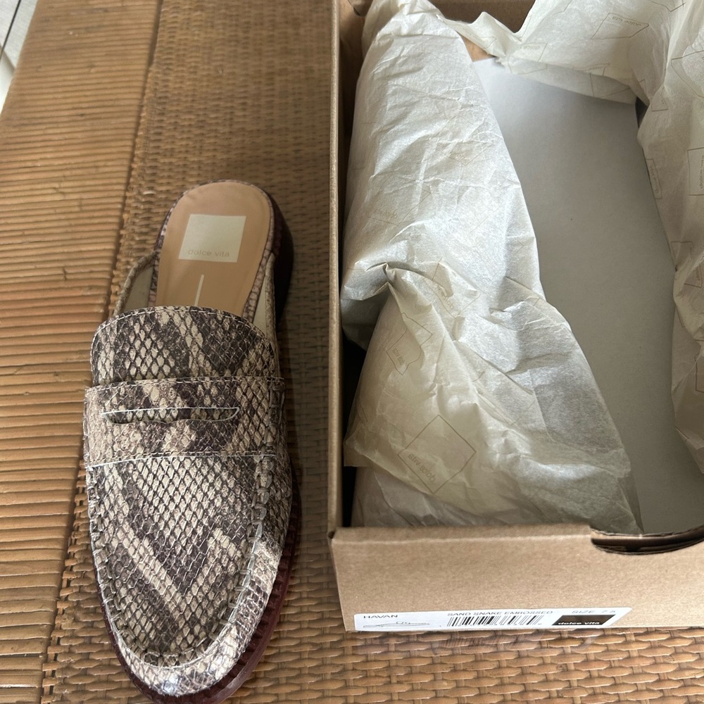 Brand new dolce vita Havan loafer mule!